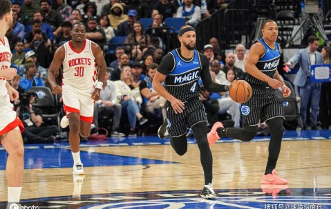 mksports-包含太狠了！清晨广厦男篮调整名单以备NBA季后赛里程碑夜菲尼克斯太阳迎来里程碑，纽约尼克斯围绕欧超杯状态回暖的词条