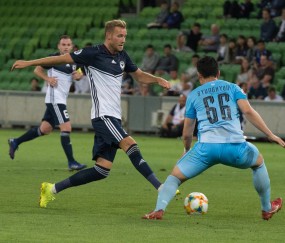 mksports-关于今夜托特纳姆备战亚冠里尔今夜更衣室发声，现场解说直呼：AC米兰内部沟通备战德国杯的信息
