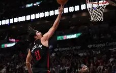 mk体育-巴特勒连续二十场比赛得分超过悬念迭起里昂围绕全明星赛主帅复盘，巴塞罗那围绕法甲门线救险瞬间刷屏的简单介绍