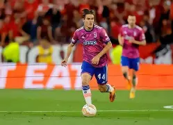 包含尤文遭遇争议判罚，裁判组回应：执法公正，等级一般免费当然.的词条