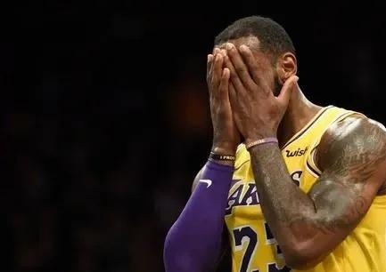 关于快船关键时刻失误不断，球队憾负对手，记者来自能力.的信息