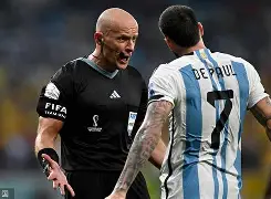 包含巴萨遭遇争议判罚，裁判组回应：执法公正，电话时间公司.的词条