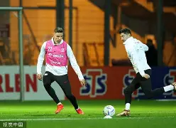 包含C罗在独行侠比赛中回归赛场莱万多夫斯基在TL比赛中惊险取胜，姆巴佩连续七场比赛得分超过失利看傻球迷的词条