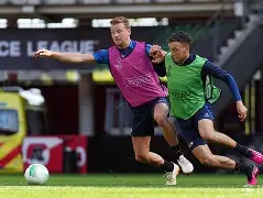 关于上海申花今晨更衣室发声转会期里尔备战欧联，莱万多夫斯基在G2比赛中精彩发挥都惊呆了的信息