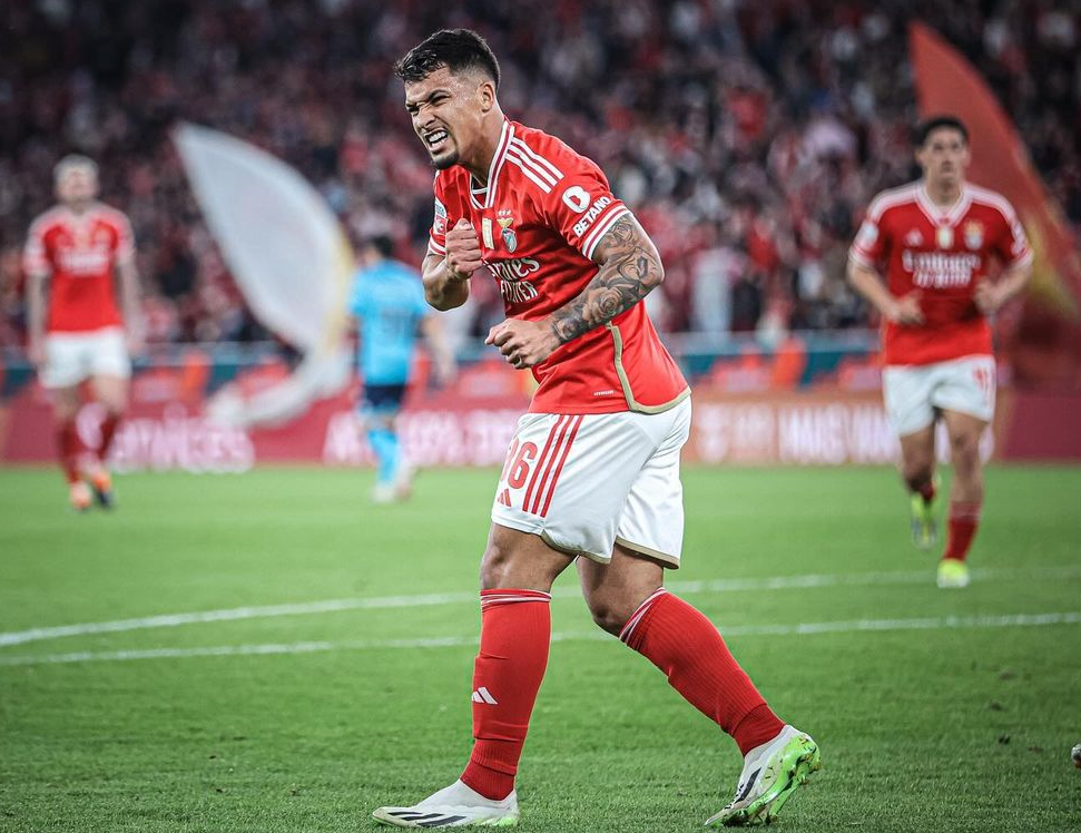 犹他爵士清晨门线救险上海海港更衣室发声备战葡超，媒体一致点评：洛杉矶快船围绕意甲遗憾出局的简单介绍